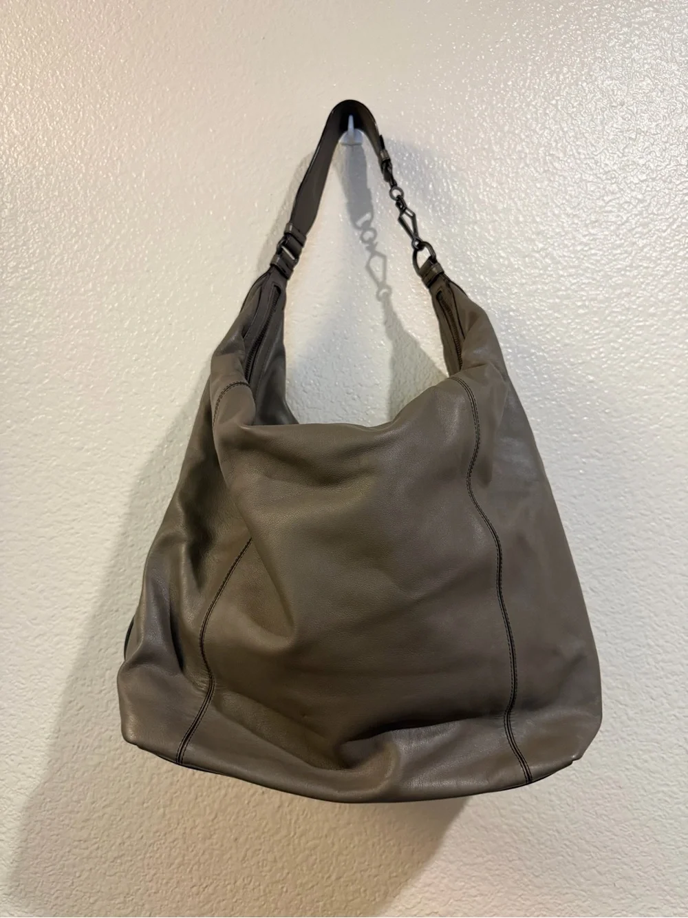 BOTTEGA VENETA Greige Gray Intrecciato Weave Hobo Bag